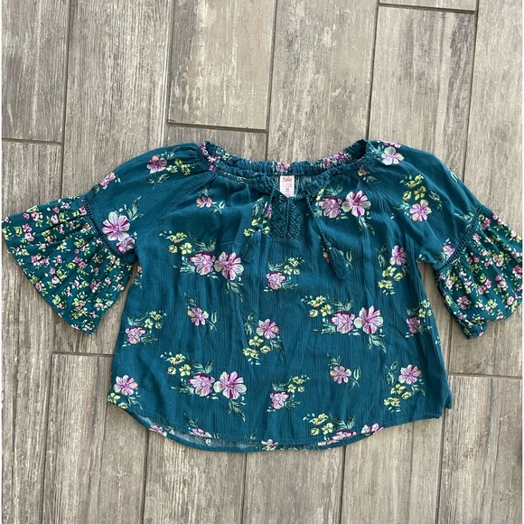 Perfect for back to school!  2 Justice tops - size M! - Picture 2 of 7